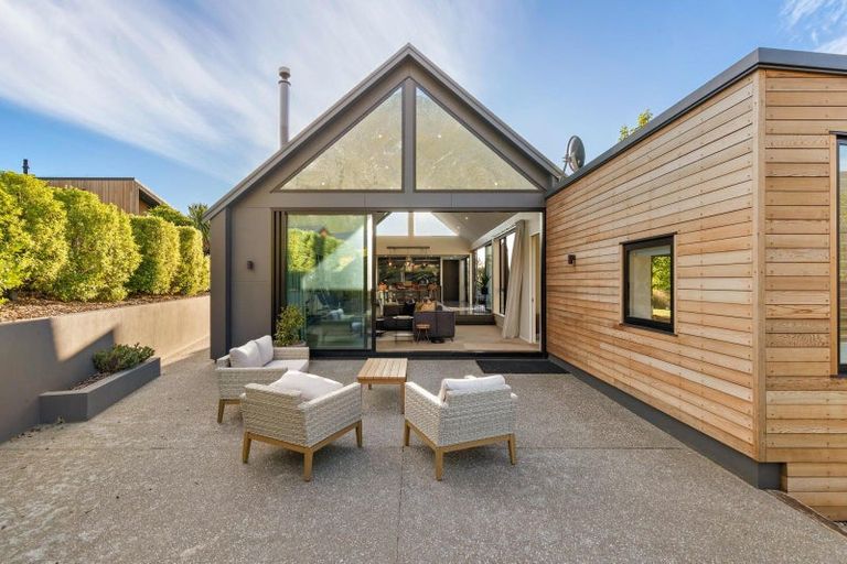 Photo of property in 8 Big Valley Drive, Jacks Point, Queenstown, 9371