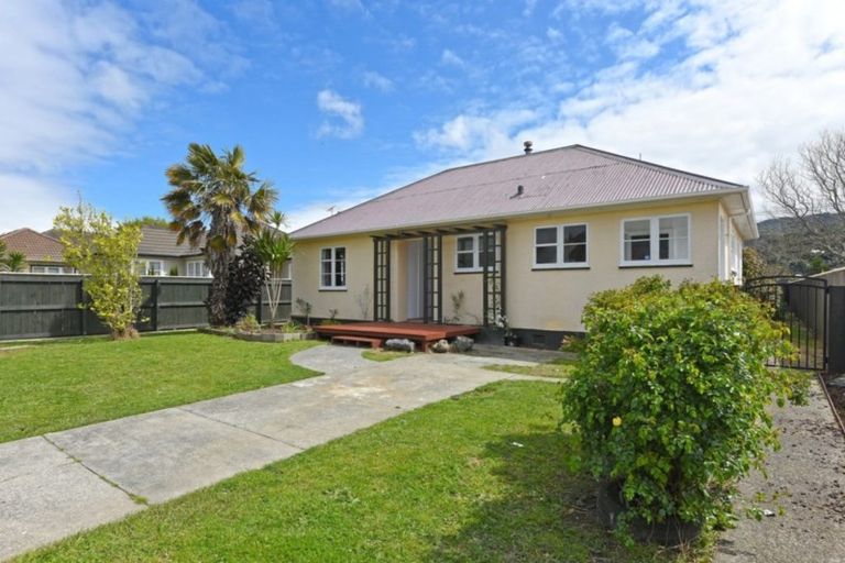 Photo of property in 1319 High Street, Taita, Lower Hutt, 5011