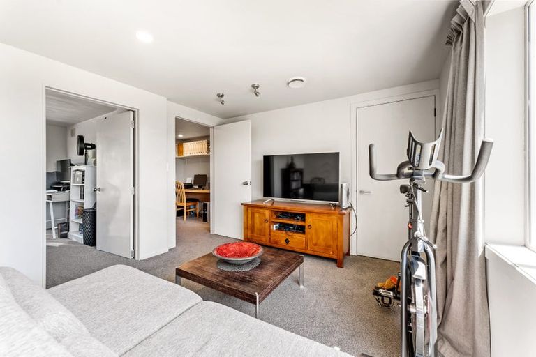 Photo of property in 300 Whangaparaoa Road, Stanmore Bay, Whangaparaoa, 0932