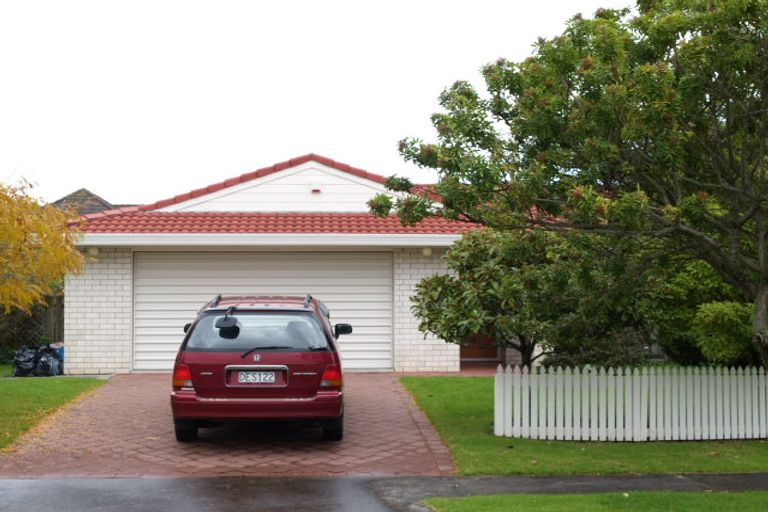 Photo of property in 26 Ben Nevis Place, Northpark, Auckland, 2013