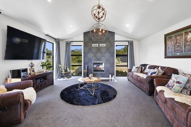 Photo of property in 1640 Mangorei Road, Mangorei, New Plymouth, 4371