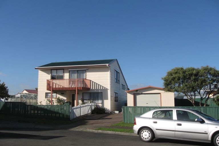 Photo of property in 33 Clipper Street, Titahi Bay, Porirua, 5022