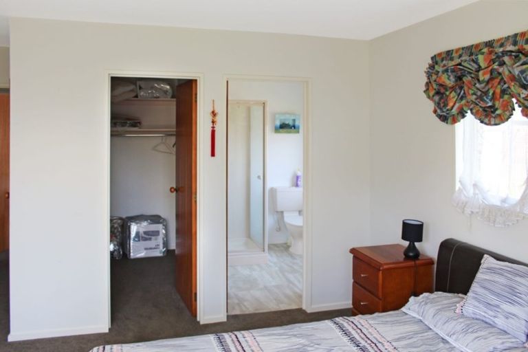 Photo of property in 39 Showgate Avenue, Sockburn, Christchurch, 8042