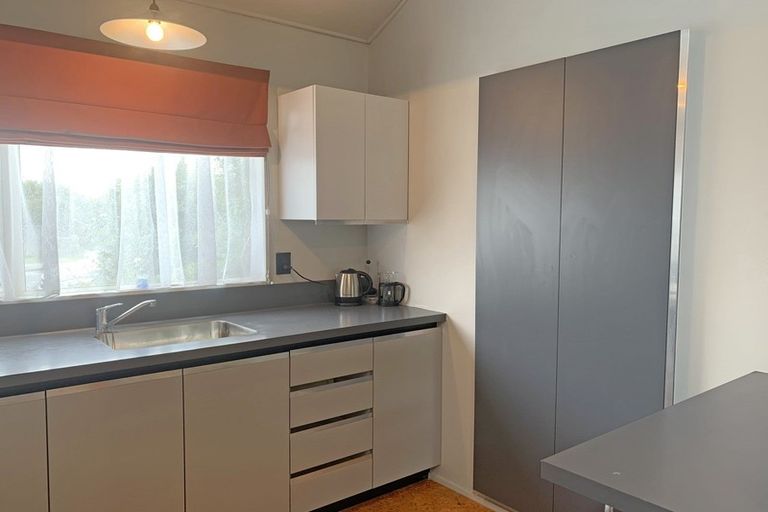 Photo of property in 1b Mitchell Street, Waipukurau, 4200