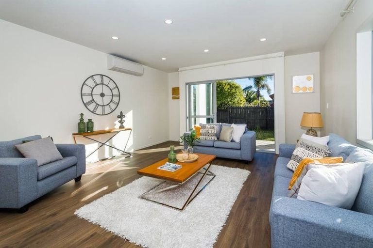 Photo of property in 17 Tihema Lane, Westgate, Auckland, 0614