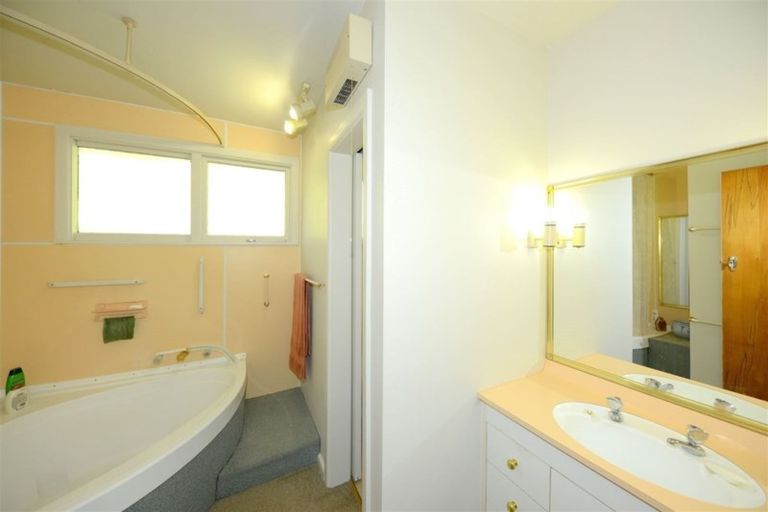 Photo of property in 4 Flinders Road, Heathcote Valley, Christchurch, 8022