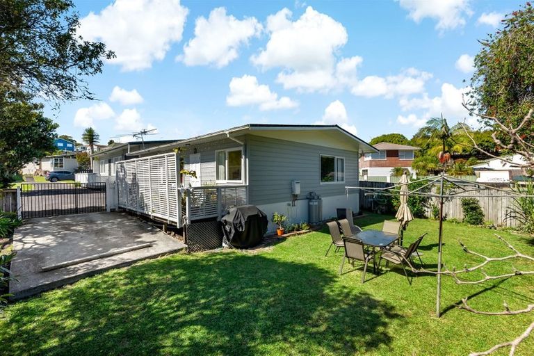 Photo of property in 2/12 Cosy Place, Howick, Auckland, 2014