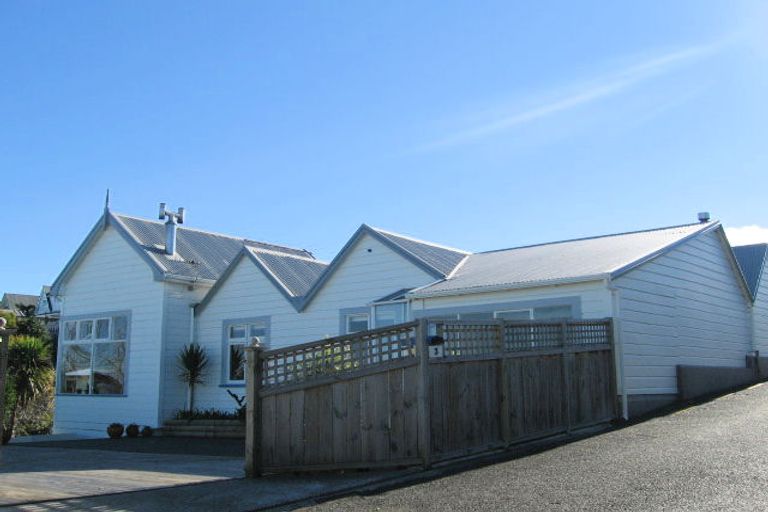 Photo of property in 3 Elizabeth Road, Bluff Hill, Napier, 4110