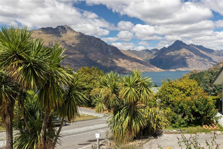 Photo of property in 25a Watts Road, Fernhill, Queenstown, 9300