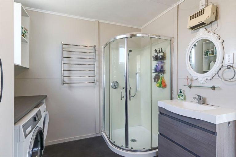 Photo of property in 19 Richmond Street, Inglewood, 4330