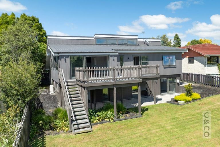 Photo of property in 19 Maude Street, Riverhead, 0820