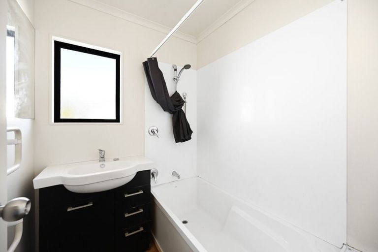 Photo of property in 30c Hogan Street, Hamilton East, Hamilton, 3216