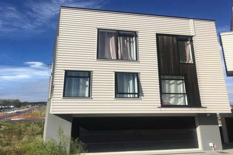 Photo of property in 41 Lemon Tree Lane, Flat Bush, Auckland, 2019
