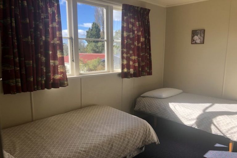 Photo of property in 28 Oruatua Avenue, Tauranga Taupo, Turangi, 3382
