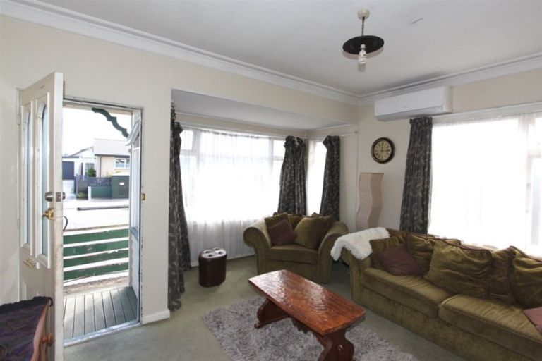 Photo of property in 25 Hood Street, New Brighton, Christchurch, 8061