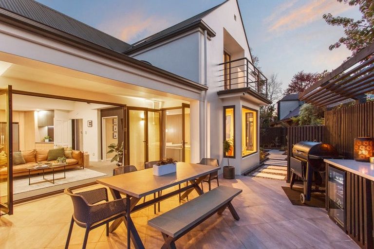 Photo of property in 9a Hamilton Avenue, Ilam, Christchurch, 8041