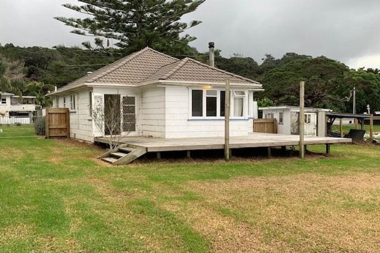 Photo of property in 403 Leigh Road, Whangateau, Warkworth, 0985