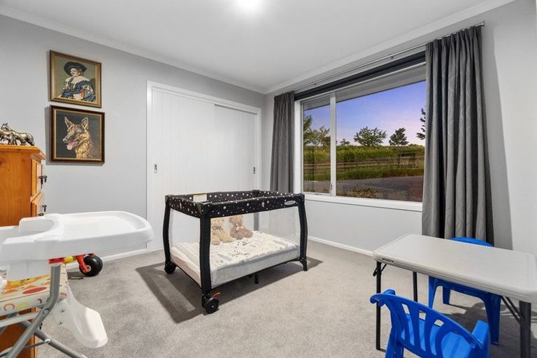 Photo of property in 20 Willis Road, Temple View, Hamilton, 3290