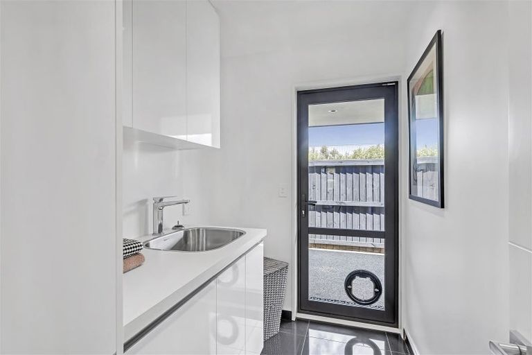 Photo of property in 5 Simms Lane, West Melton, 7618