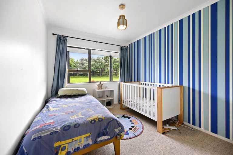 Photo of property in 26 Gilbass Avenue, Hamilton Lake, Hamilton, 3204