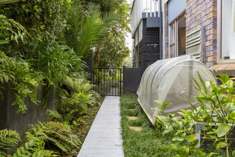 Photo of property in 744 Acacia Bay Road, Acacia Bay, Taupo, 3330