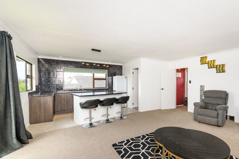 Photo of property in 49 Rennie Avenue, Milson, Palmerston North, 4414