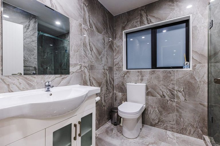 Photo of property in 13d Trimmer Terrace, Papatoetoe, Auckland, 2025