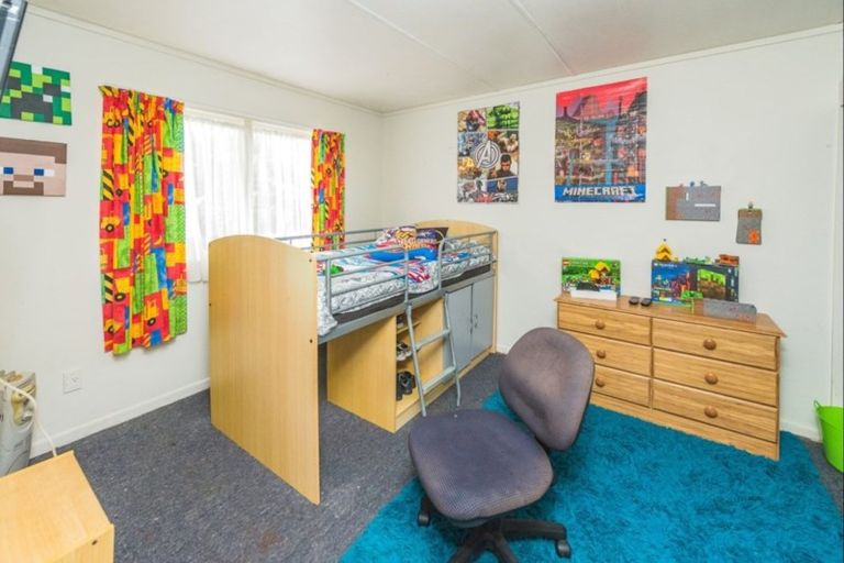 Photo of property in 32 Miro Street, Castlecliff, Whanganui, 4501