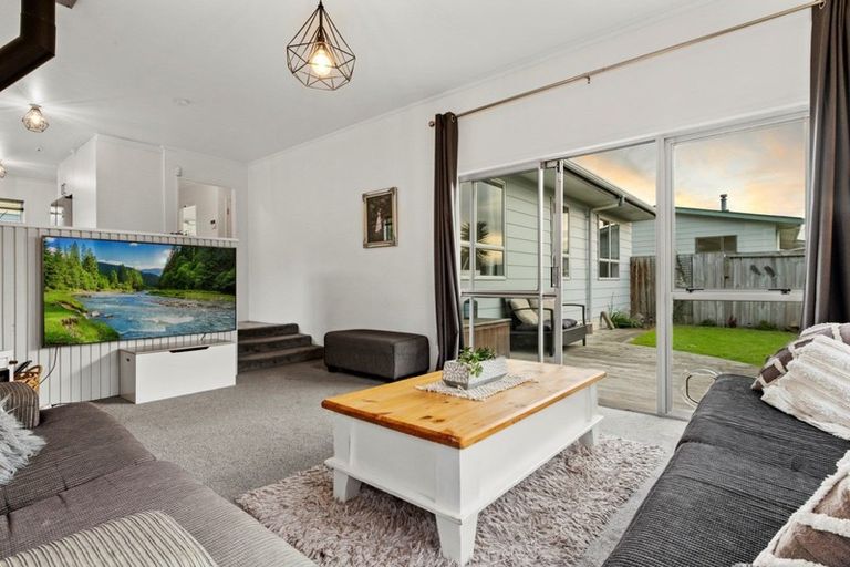 Photo of property in 28 Dingadee Street, Welcome Bay, Tauranga, 3112
