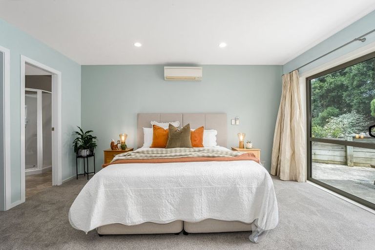 Photo of property in 121 Te Puia Drive, Aotea, Porirua, 5024