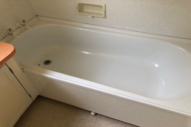 Photo of property in 3 Shepherds Road, Papakura, 2110