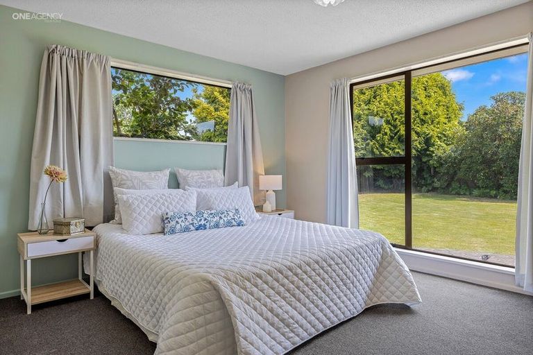 Photo of property in 3 Grove Place, Rangiora, 7400