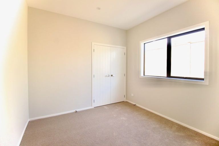 Photo of property in 9 Babina Avenue, Kumeu, 0810