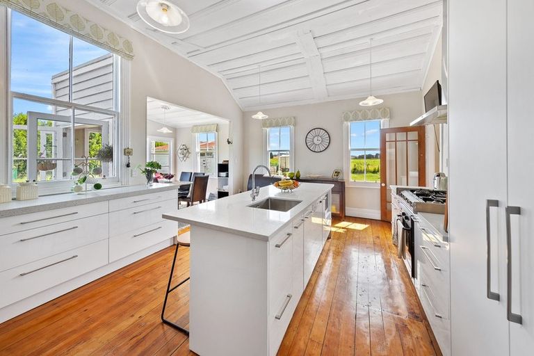 Photo of property in 557 Waiuku Road, Mauku, Pukekohe, 2678