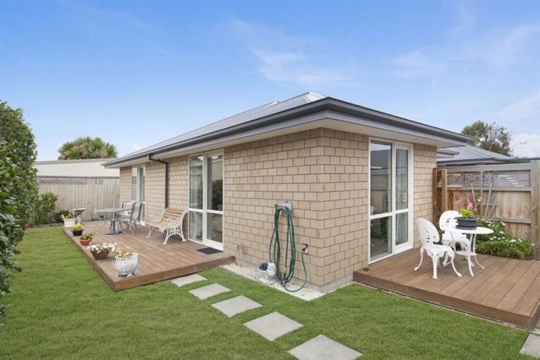 Photo of property in 3/78 Marshland Road, Shirley, Christchurch, 8061