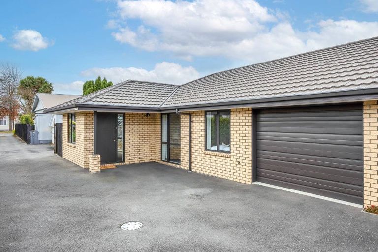Photo of property in 2/112 Edward Avenue, Edgeware, Christchurch, 8013