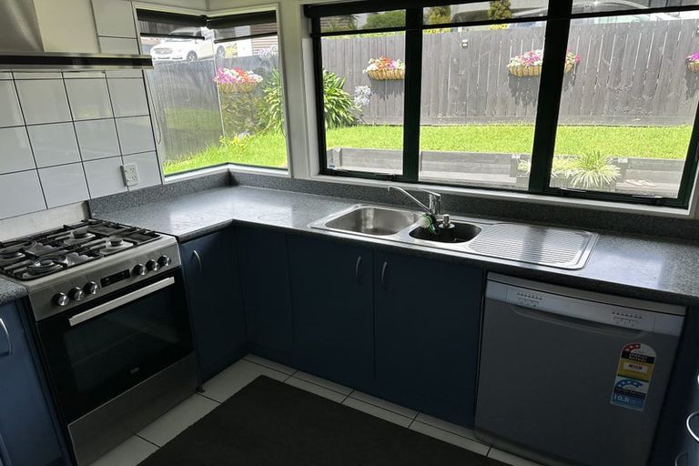 Photo of property in 41 Aspiring Avenue, Clover Park, Auckland, 2019