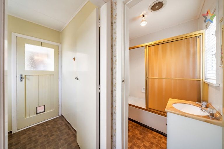 Photo of property in 4 Ashforth Street, Wainuiomata, Lower Hutt, 5014