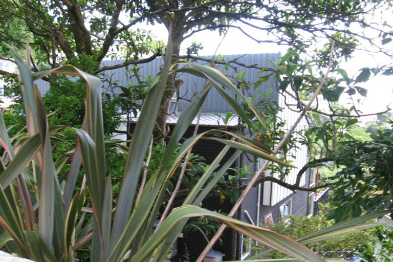 Photo of property in 11 Norna Crescent, Kelburn, Wellington, 6012