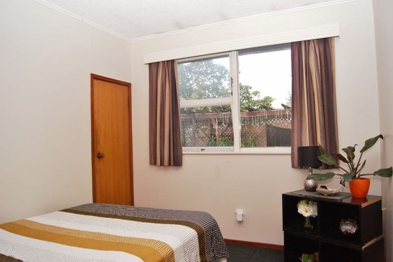 Photo of property in 53 Waitaki Street, Henderson, Auckland, 0612