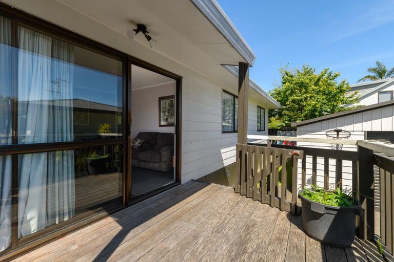 Photo of property in 57 Welcome Bay Road, Welcome Bay, Tauranga, 3112