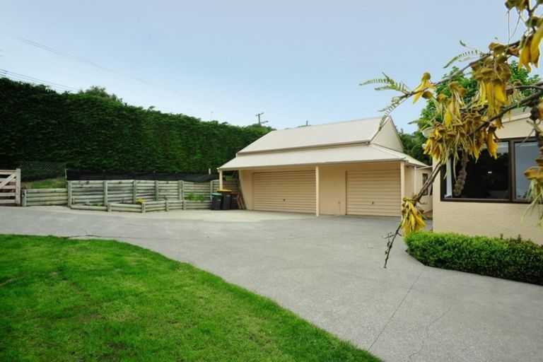 Photo of property in 23 Te Papau Crescent, Diamond Harbour, 8972