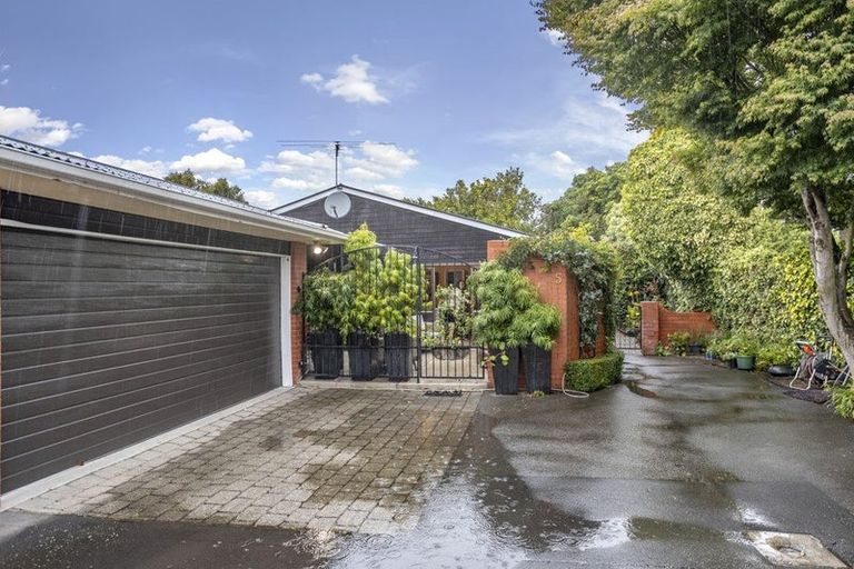 Photo of property in 1/5 Merrin Street, Avonhead, Christchurch, 8042