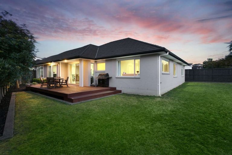 Photo of property in 38 Madison Terrace, Silverdale, 0932