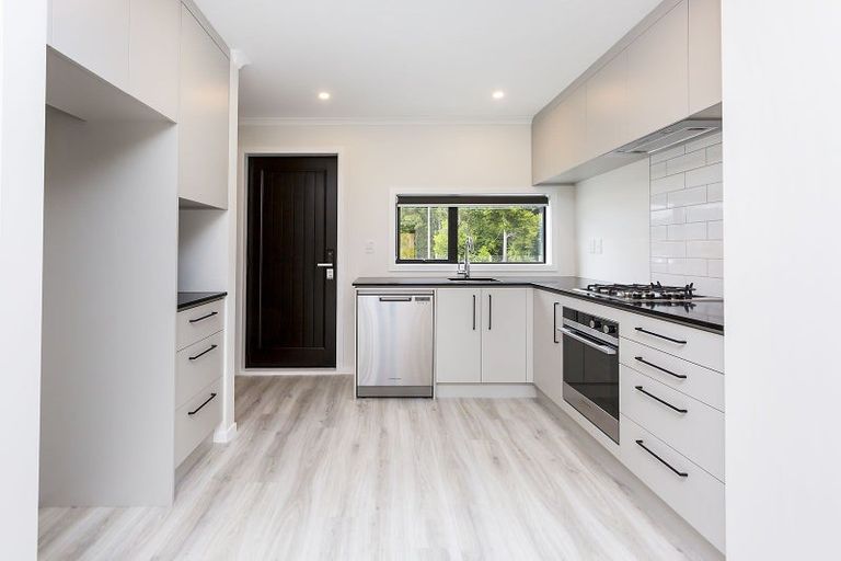 Photo of property in 38 Dahl Drive, Wallaceville, Upper Hutt, 5018