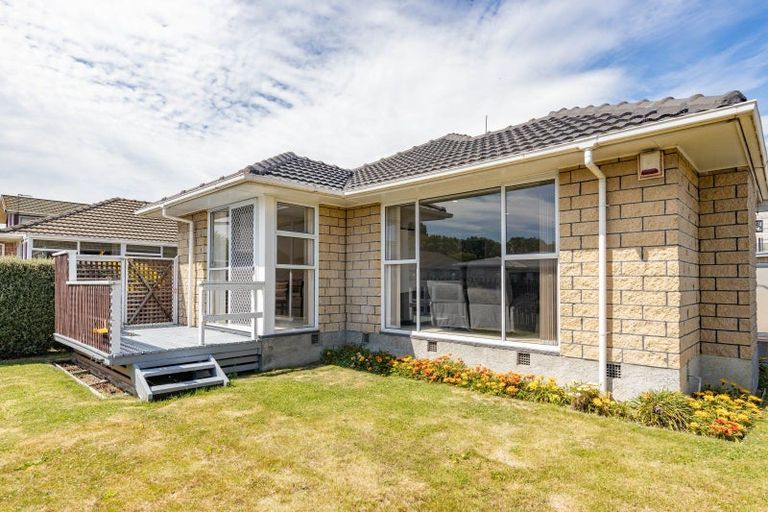 Photo of property in 37 Frensham Crescent, Woolston, Christchurch, 8062