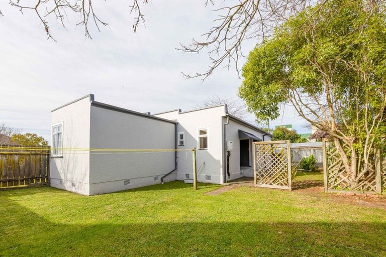 Photo of property in 15 Kauri Street, Roslyn, Palmerston North, 4414