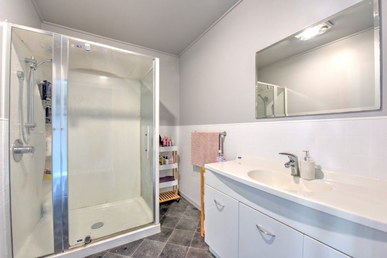 Photo of property in 5 Waverley Street, East Gore, Gore, 9710