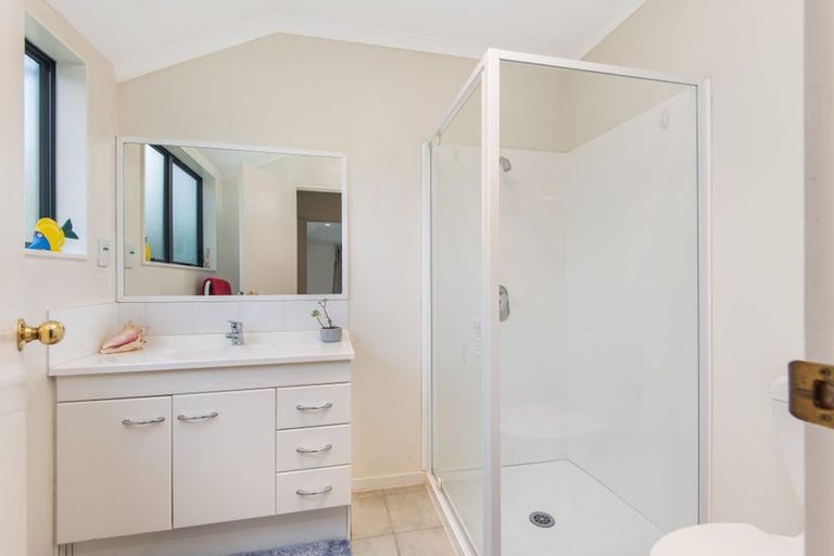 Photo of property in 131 Summerhill Drive, Fitzherbert, Palmerston North, 4410