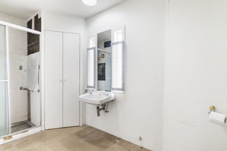 Photo of property in 4a Harbour Street, Saint Marys Bay, Auckland, 1011